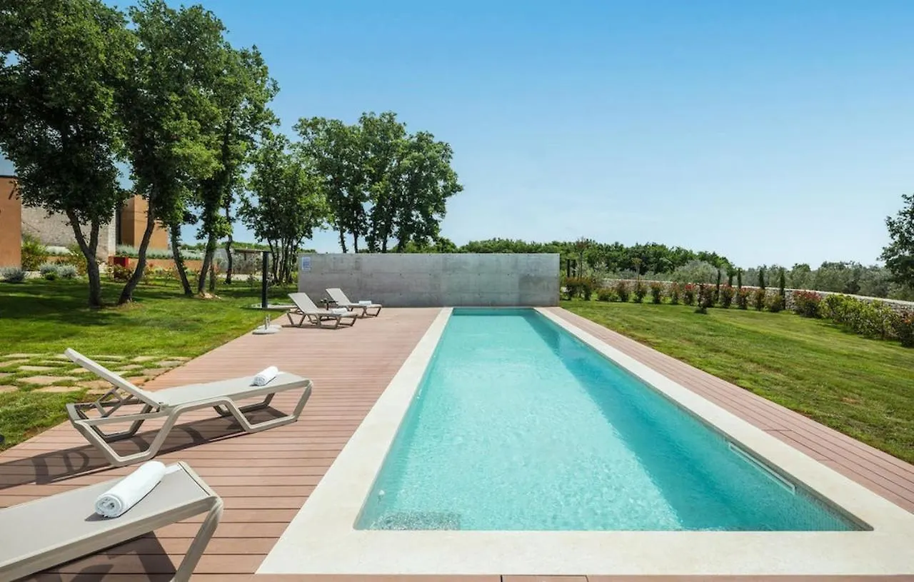 Luxury Villa Voliera With Wellness In Vodnjan