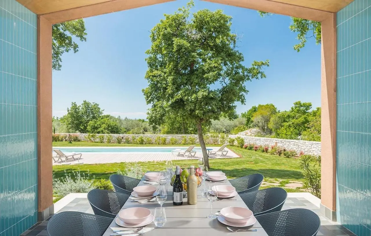 Luxury Villa Voliera With Wellness In Vodnjan